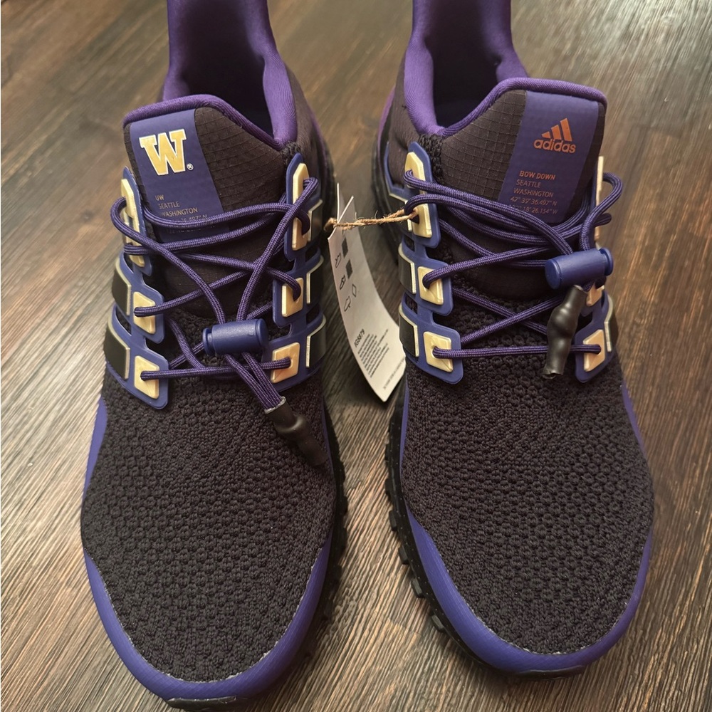 **NWT** Adidas Black/Purple Washington Huskies Running Shoes - Picture 8 of 8